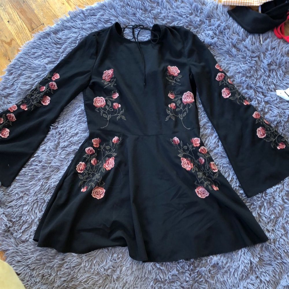 Bell sleeve dress